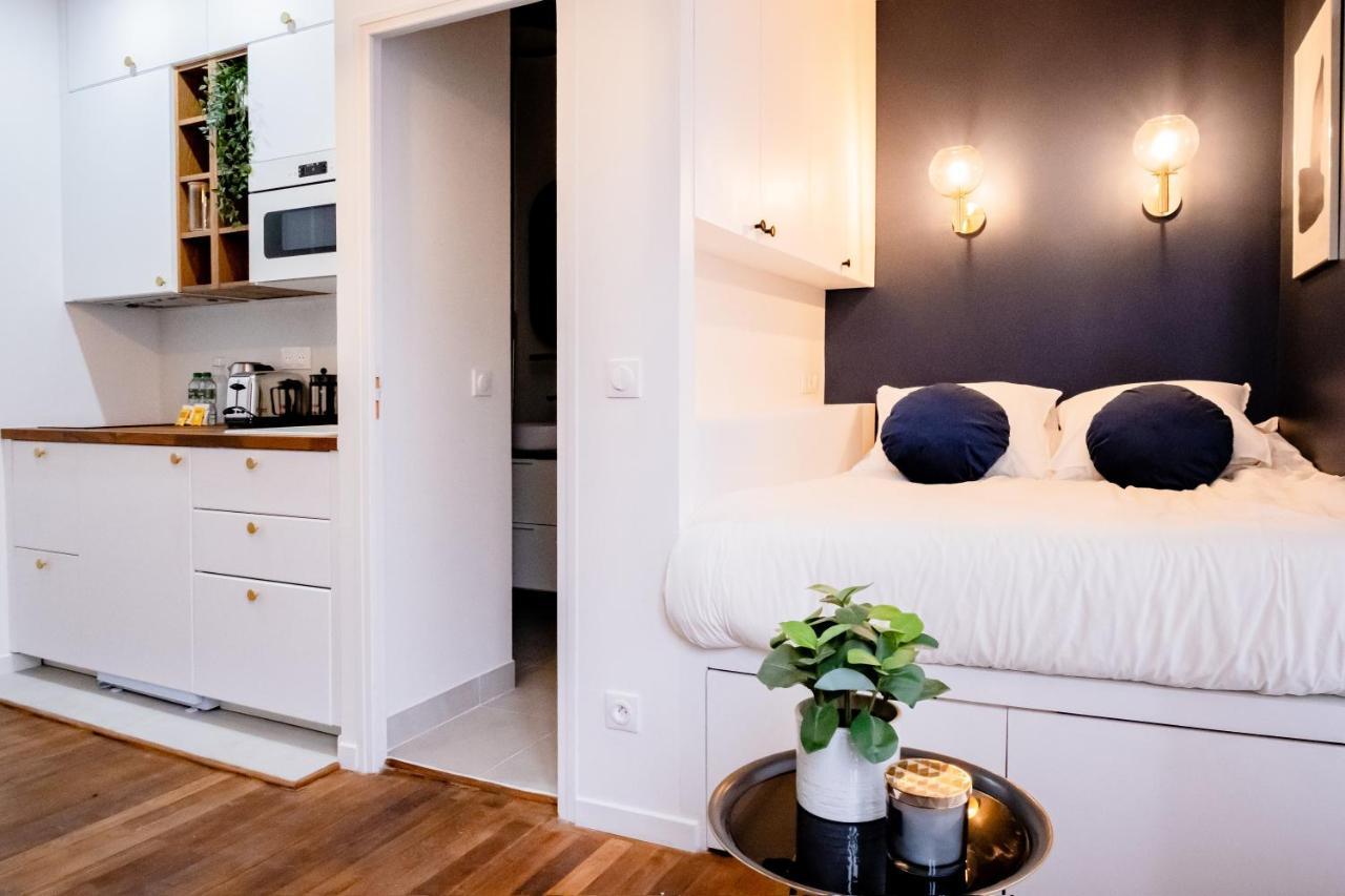 Le Saphir ~ Elegant ~ Arrivee Autonome Apartment Bressuire Exterior photo